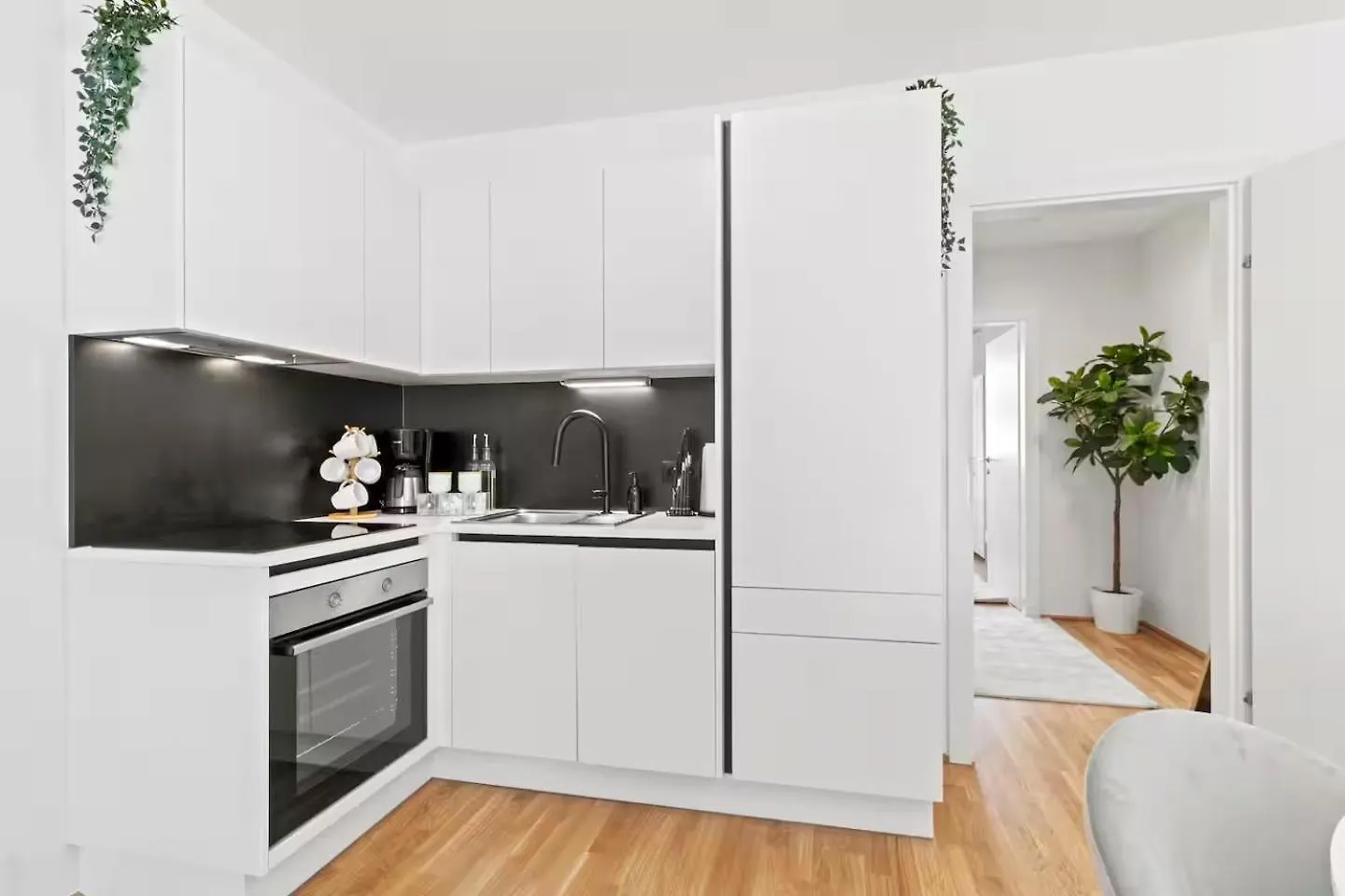 Apartment Balkon I Parkplatz I 5 Minuten Zum Einkaufszentrum I Schnelles Wlan Vienna